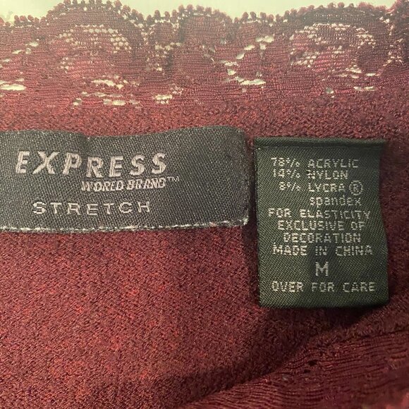 Women's Express Burgundy V-Neck Sweater Size Medium - Picture 4 of 5